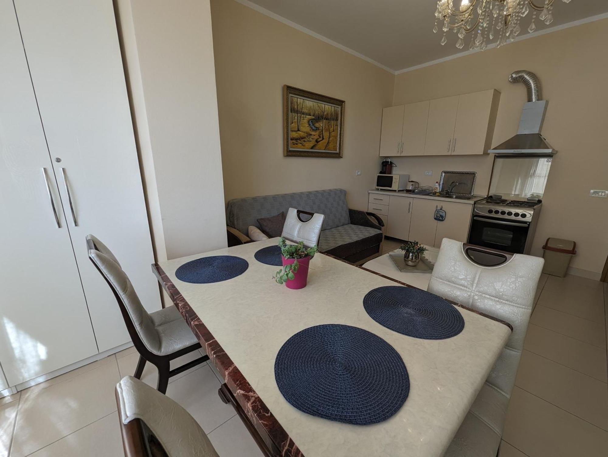 Arbi'S Apartment Shkoder Bagian luar foto